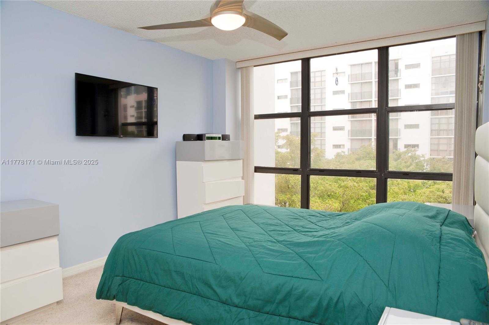 Small Image of 17011 NORTH BAY RD #603, Sunny Isles Beach Number 28