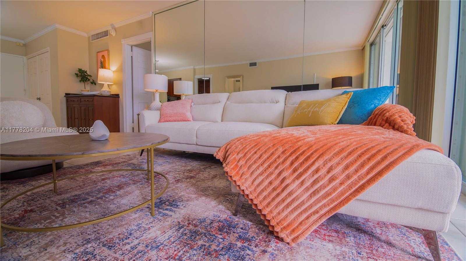 Small Image of 5151 COLLINS AVE #428, Miami Beach Number 3
