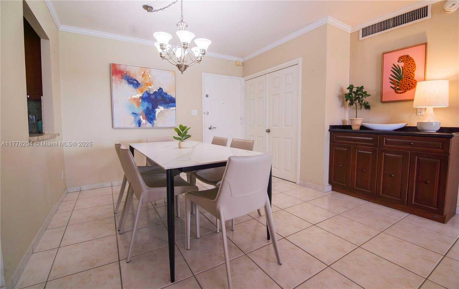 Small Image of 5151 COLLINS AVE #428, Miami Beach Number 7