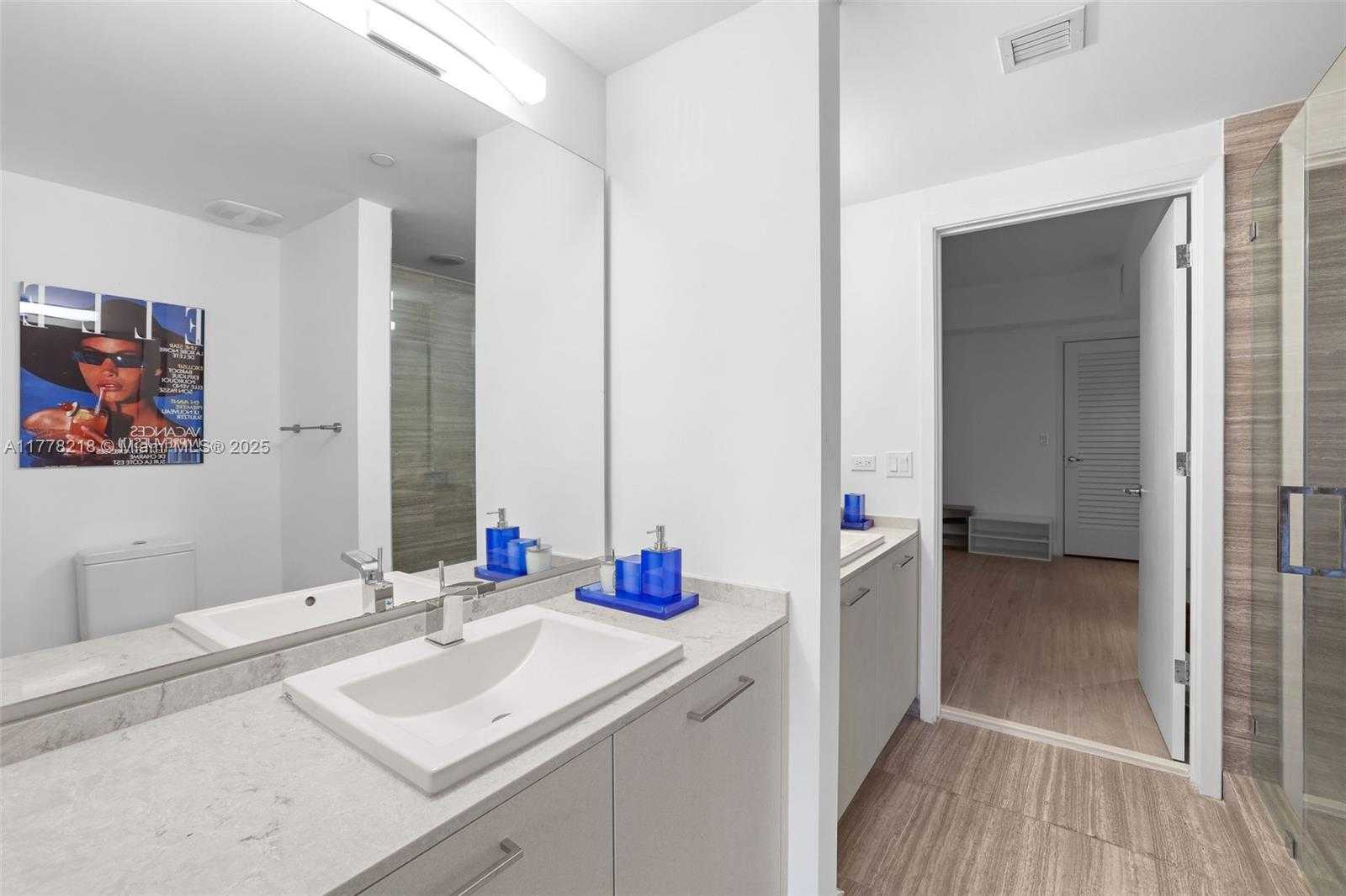 Small Image of 1010 BRICKELL AVE #4301, Miami Number 17