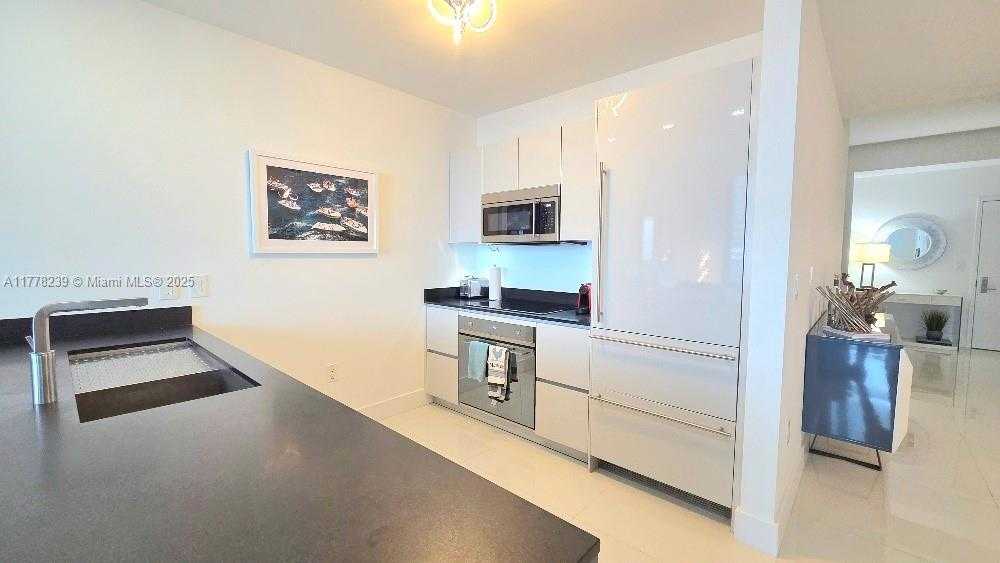 Small Image of 1010 BRICKELL AVE #4804, Miami Number 12