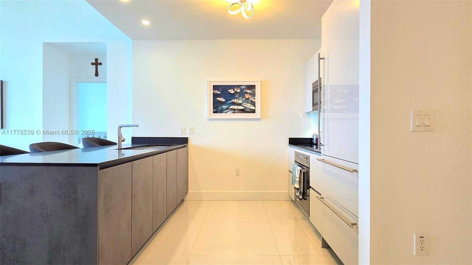Small Image of 1010 BRICKELL AVE #4804, Miami Number 13