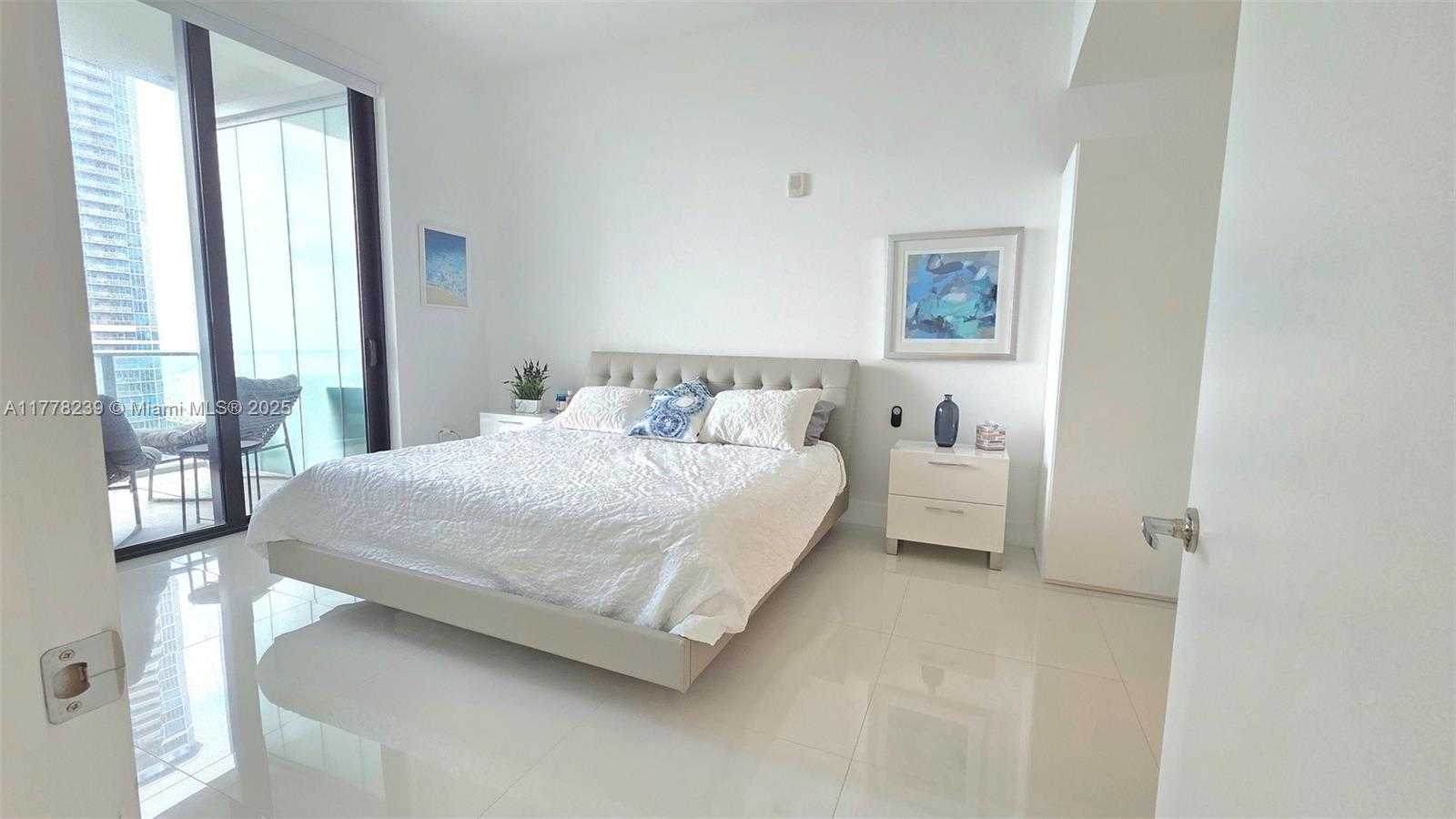 Small Image of 1010 BRICKELL AVE #4804, Miami Number 18