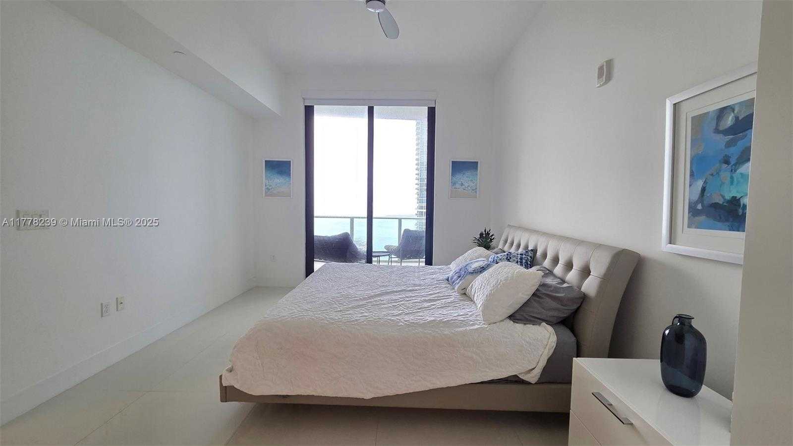 Small Image of 1010 BRICKELL AVE #4804, Miami Number 19
