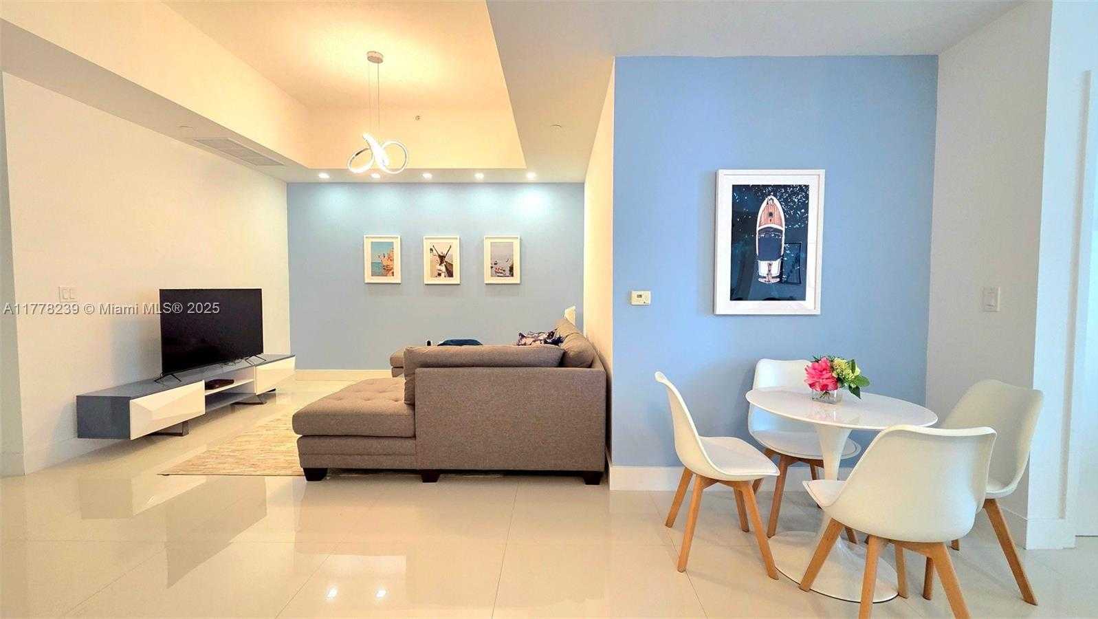 Small Image of 1010 BRICKELL AVE #4804, Miami Number 9