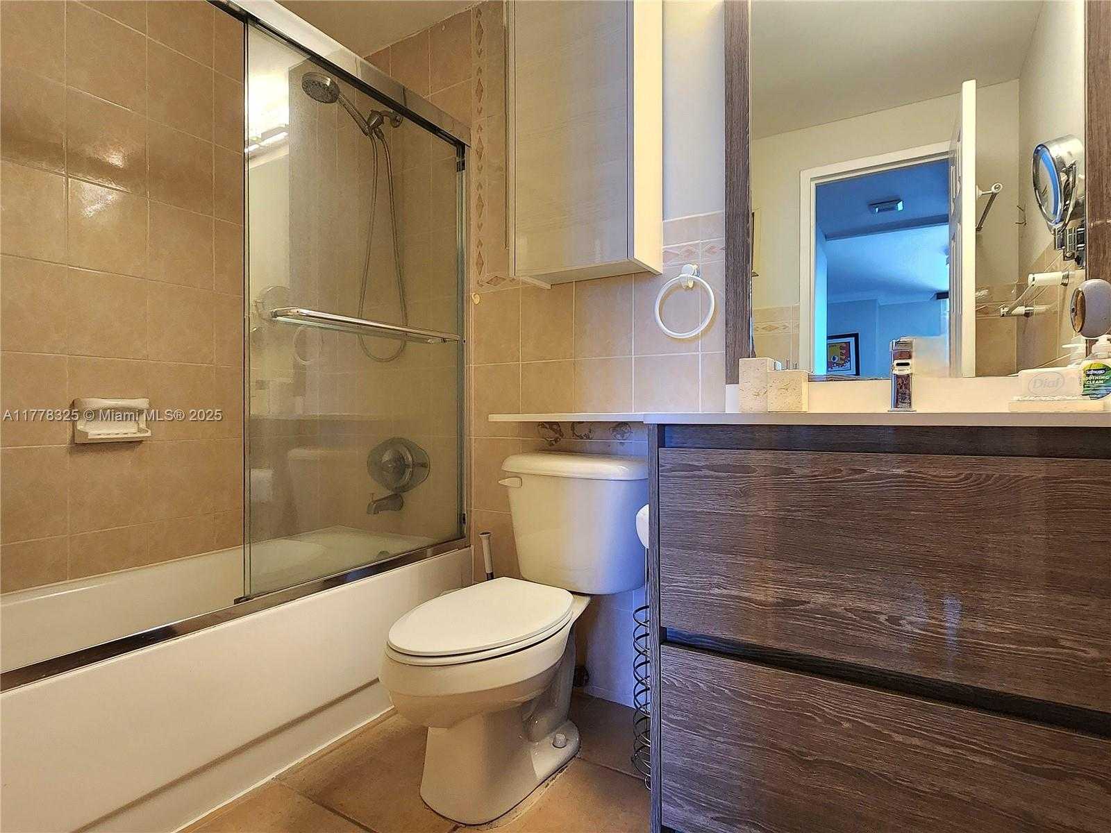 Small Image of 3505 SOUTH OCEAN DR #1107, Hollywood Number 14