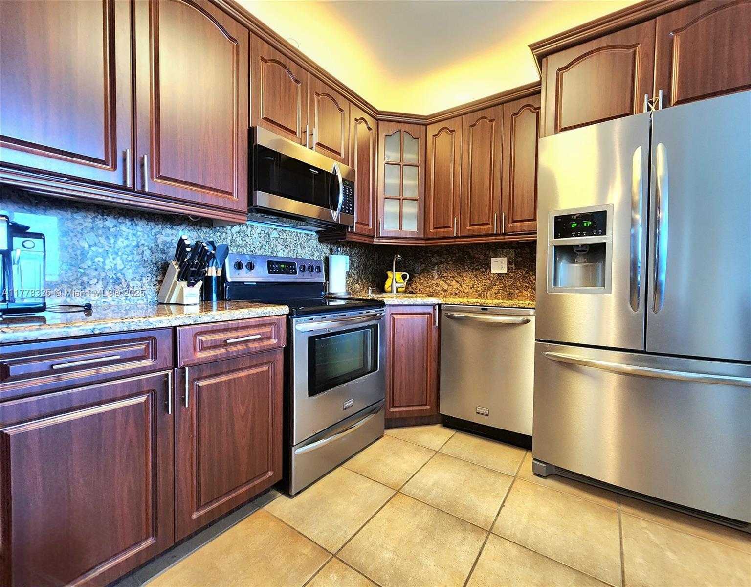 Small Image of 3505 SOUTH OCEAN DR #1107, Hollywood Number 5