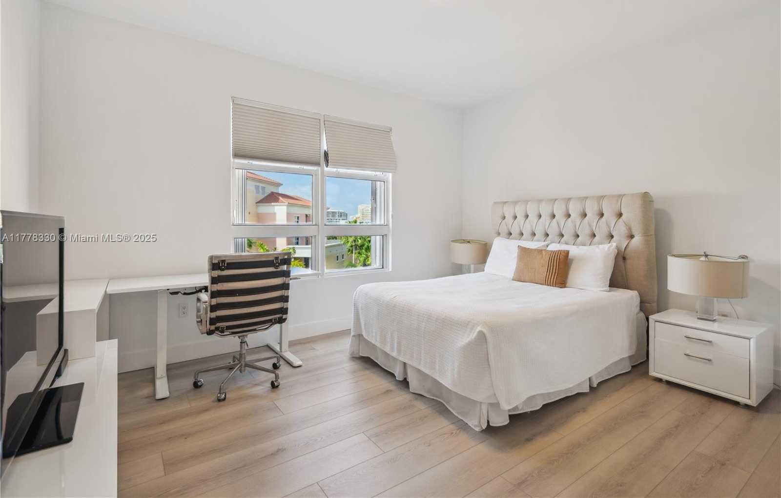 Small Image of 747 CRANDON BLVD #PH10, Key Biscayne Number 10