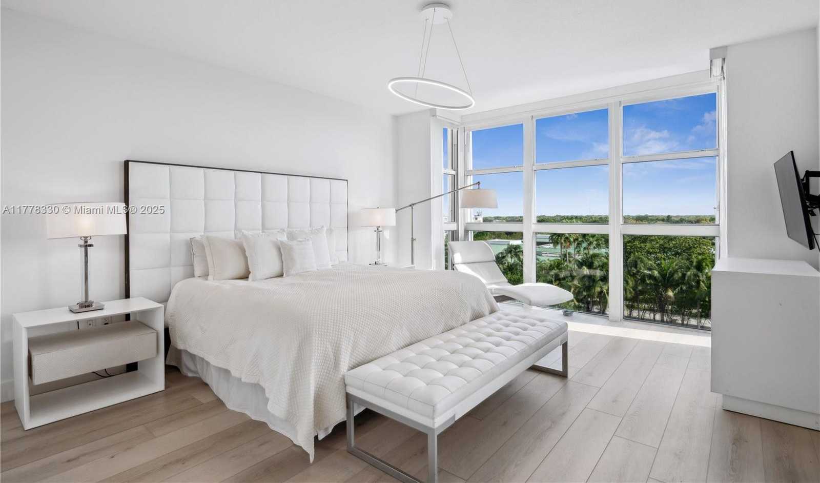 Small Image of 747 CRANDON BLVD #PH10, Key Biscayne Number 7