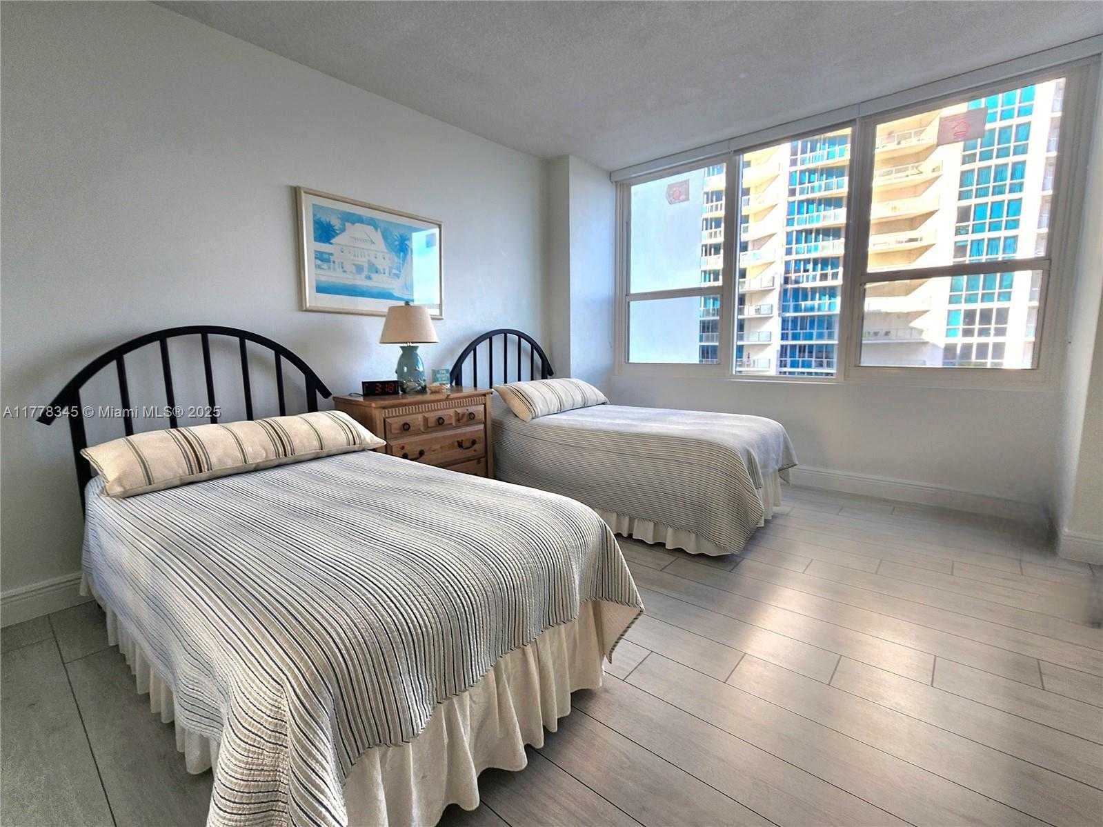 Small Image of 3505 SOUTH OCEAN DR #610, Hollywood Number 9
