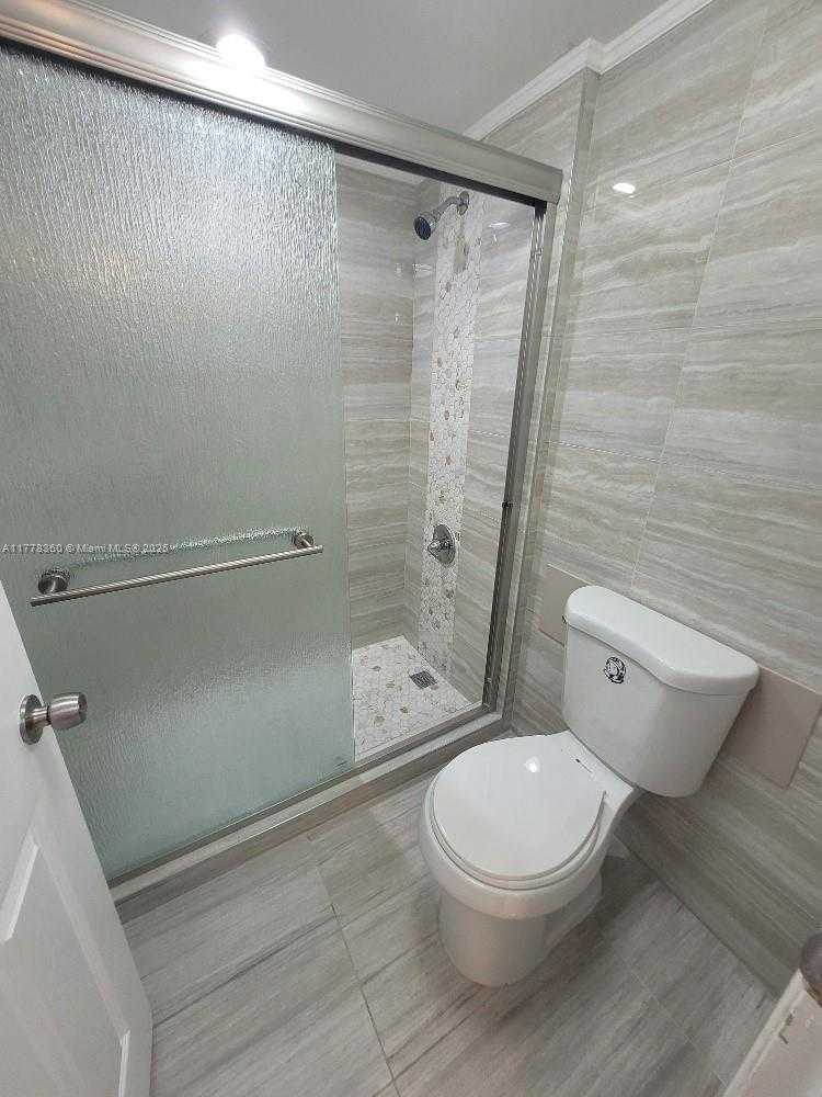 Small Image of 18081 BISCAYNE BLVD #1102, Aventura Number 12