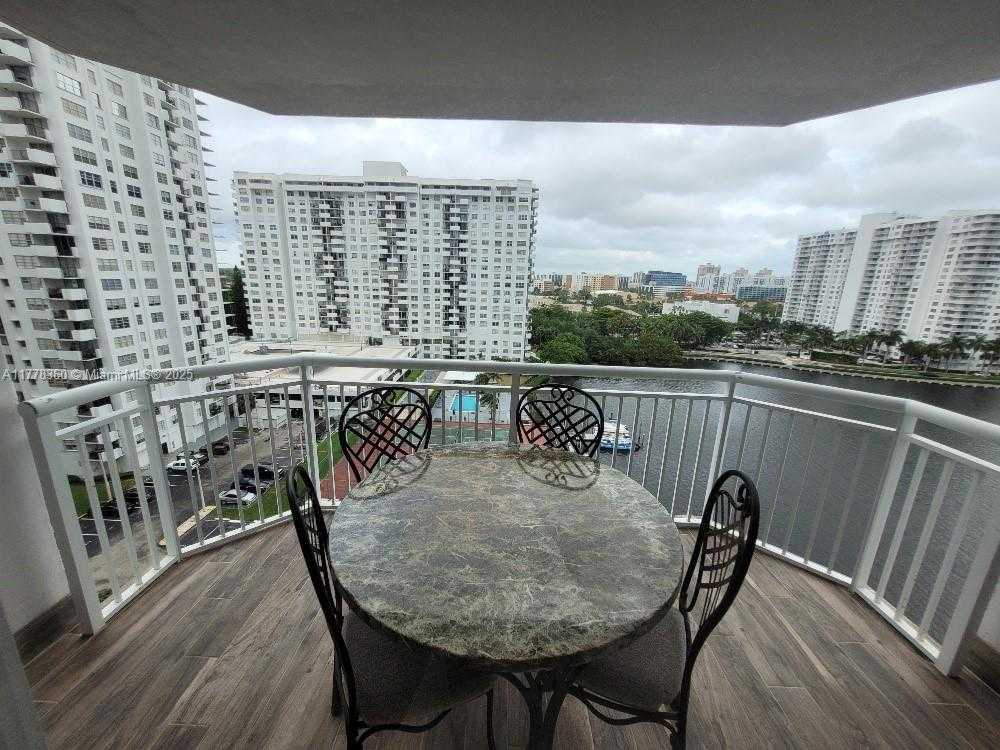 Small Image of 18081 BISCAYNE BLVD #1102, Aventura Number 19