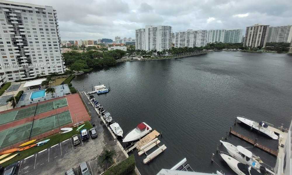 Small Image of 18081 BISCAYNE BLVD #1102, Aventura Number 20