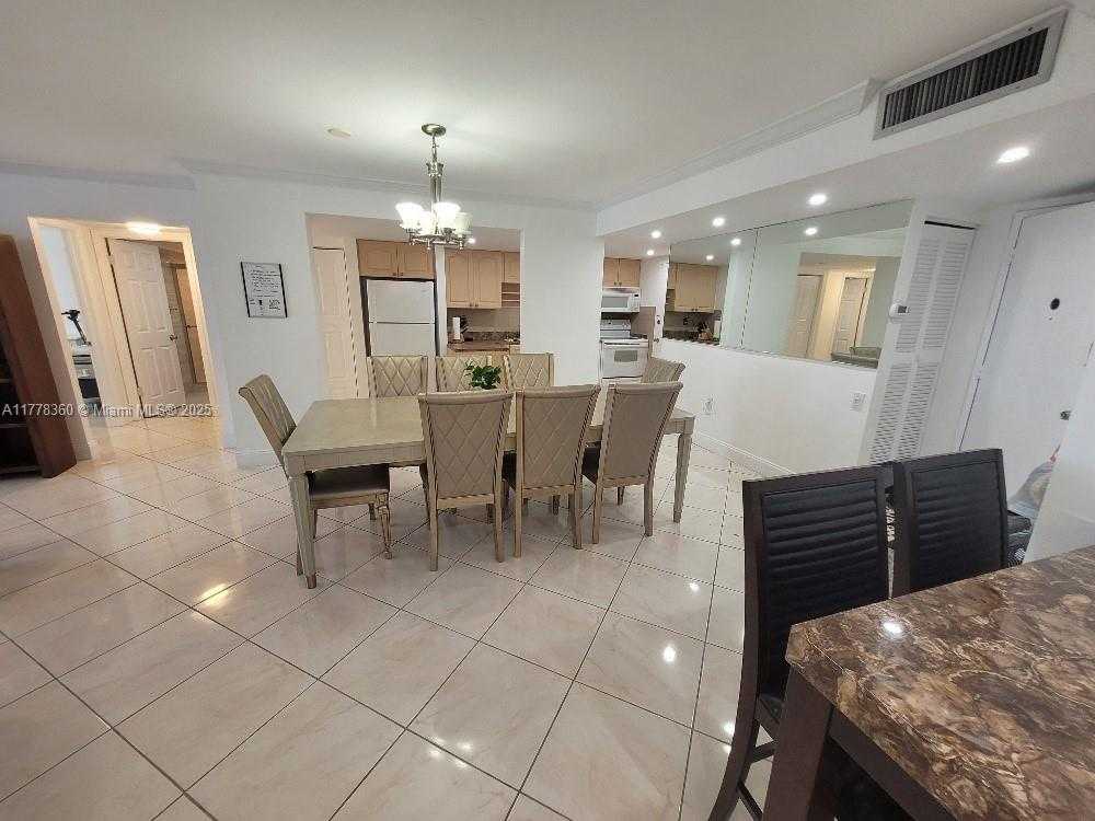 Small Image of 18081 BISCAYNE BLVD #1102, Aventura Number 21