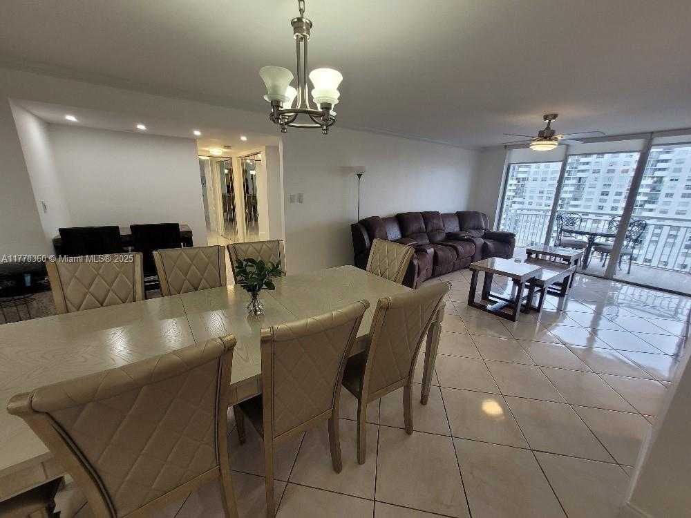 Small Image of 18081 BISCAYNE BLVD #1102, Aventura Number 6