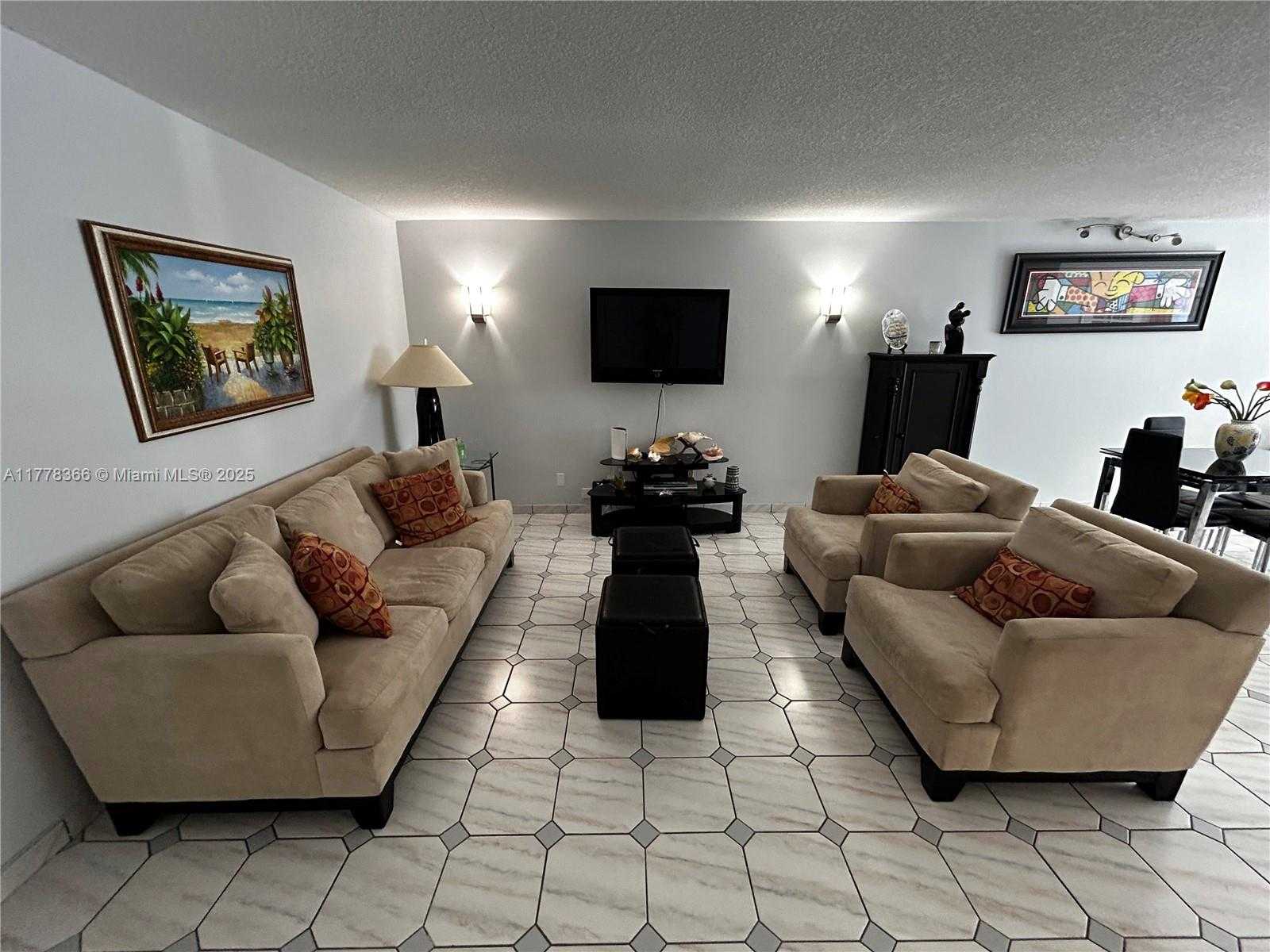 Small Image of 2401 COLLINS AVE #1403, Miami Beach Number 13