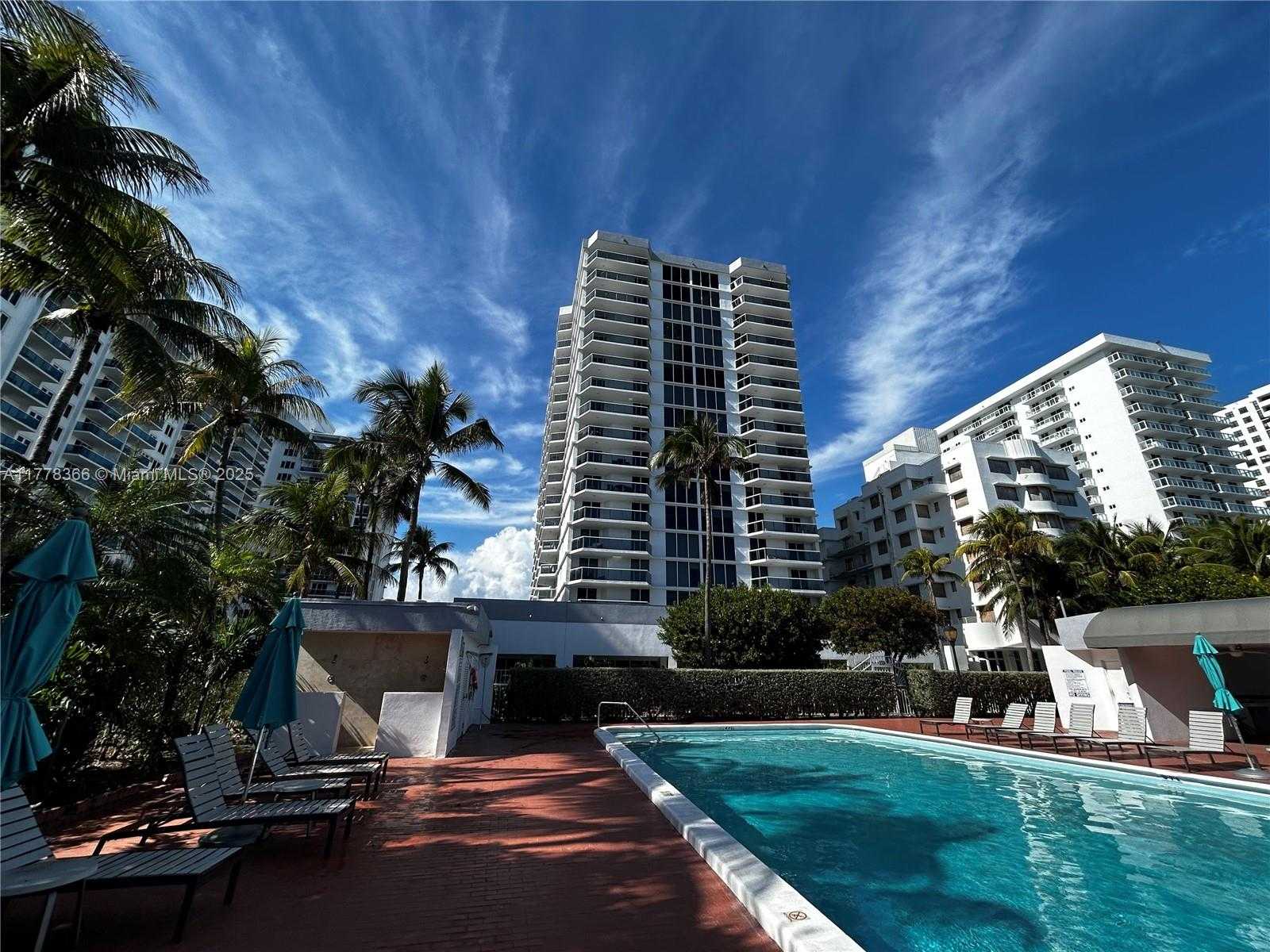 Small Image of 2401 COLLINS AVE #1403, Miami Beach Number 21