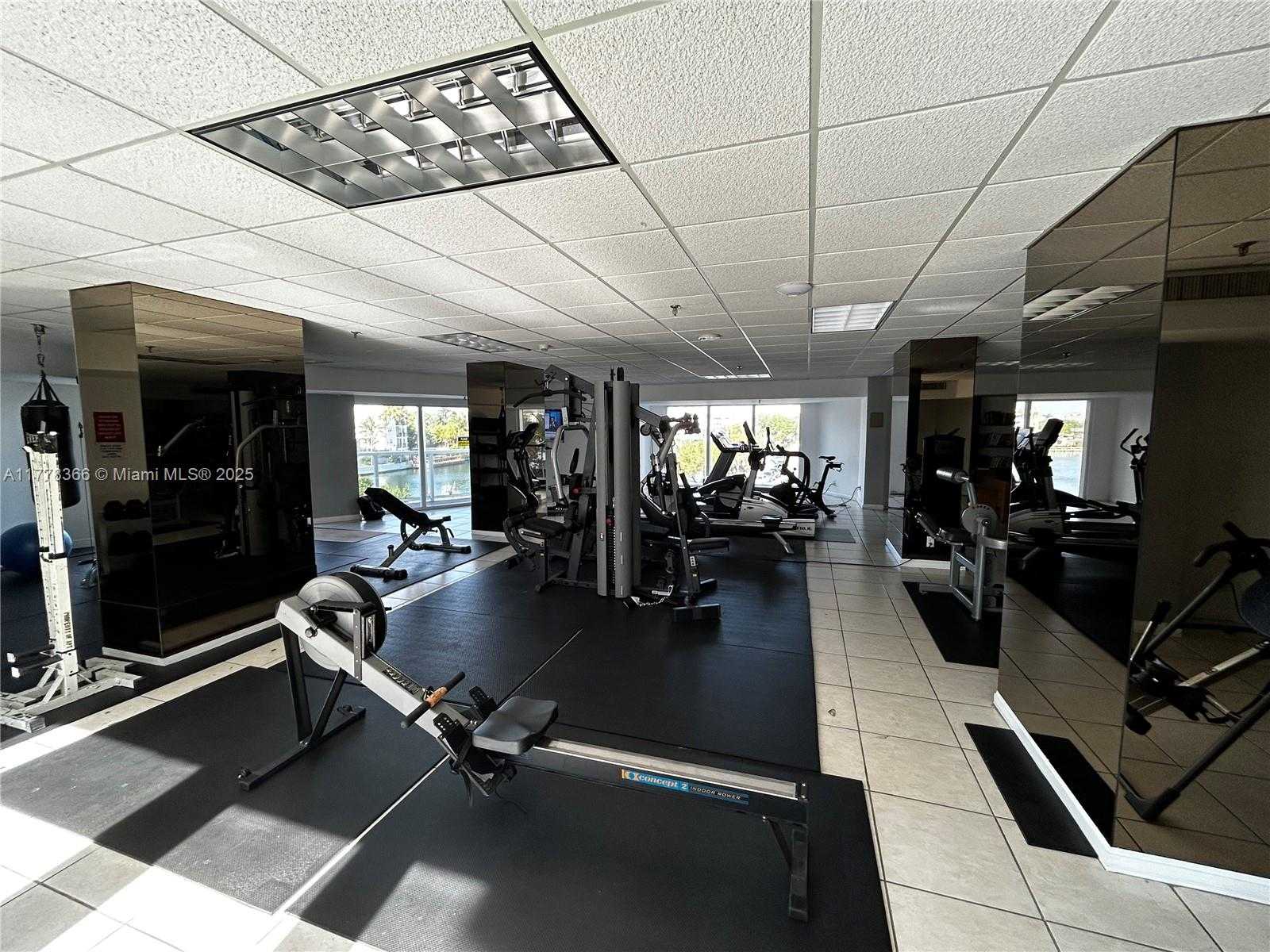 Small Image of 2401 COLLINS AVE #1403, Miami Beach Number 24