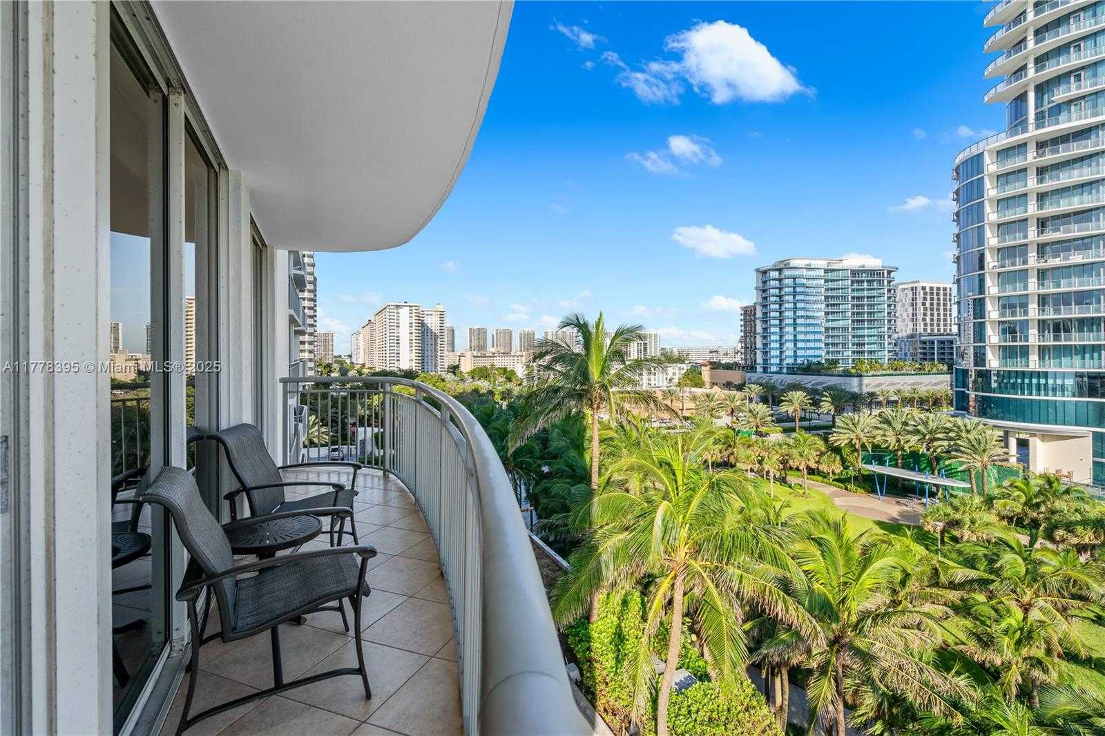 Small Image of 17375 COLLINS AVE #808, Sunny Isles Beach Number 4