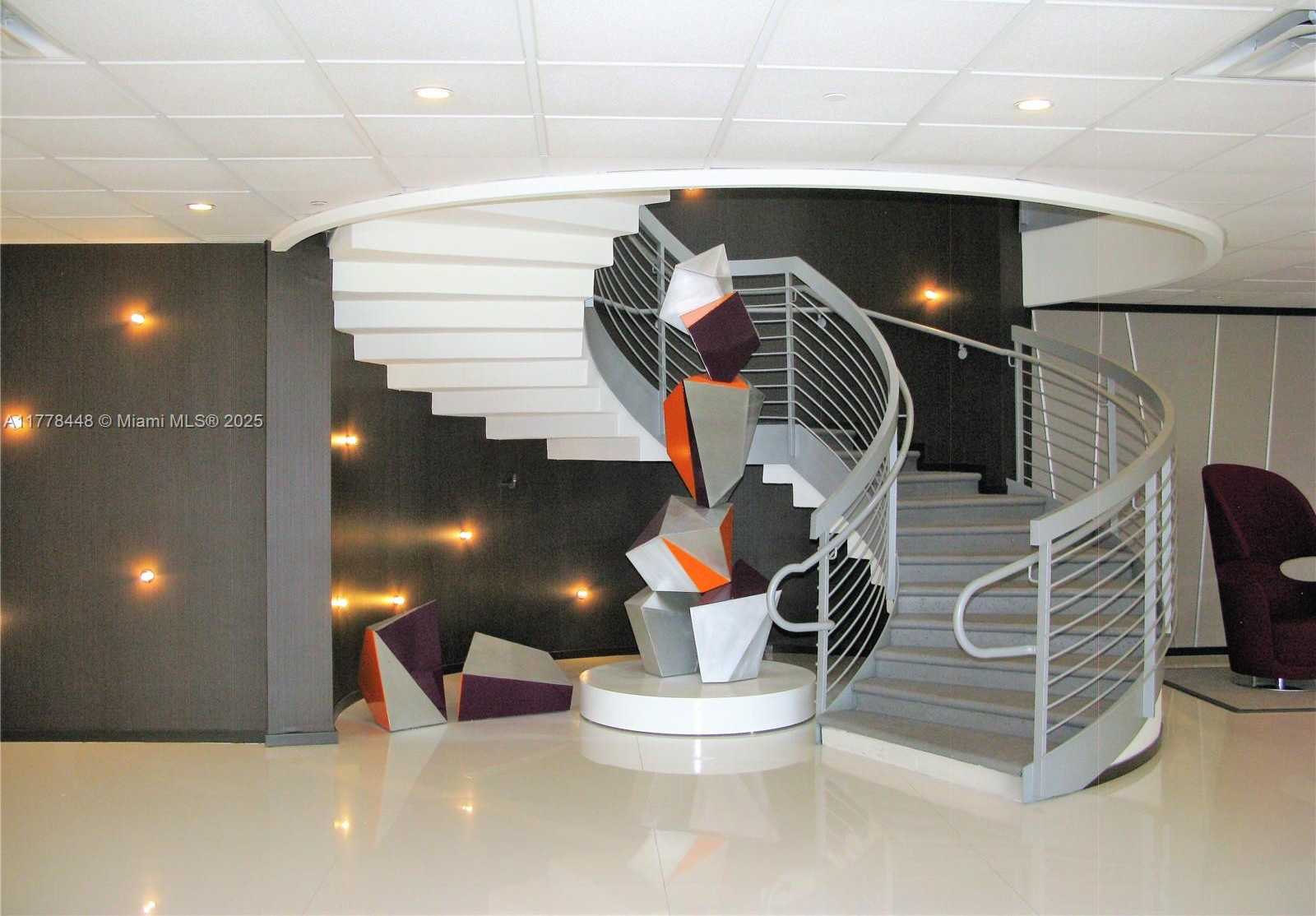 Small Image of 5701 COLLINS AVE #919, Miami Beach Number 18