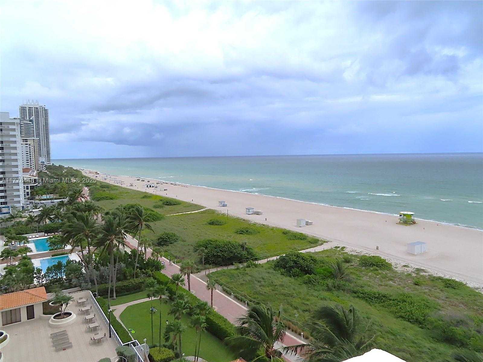 Small Image of 5701 COLLINS AVE #919, Miami Beach Number 2