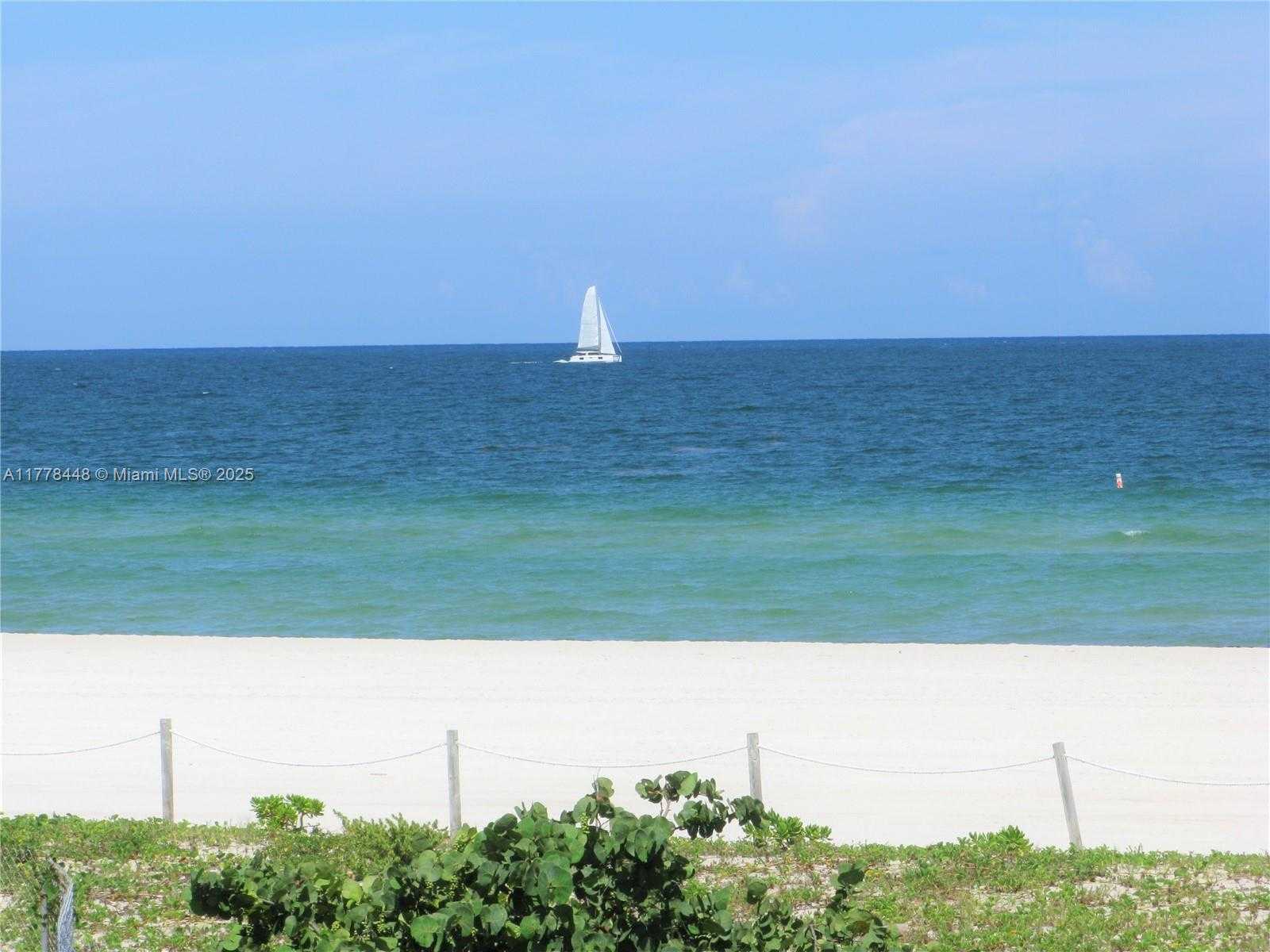Small Image of 5701 COLLINS AVE #919, Miami Beach Number 23