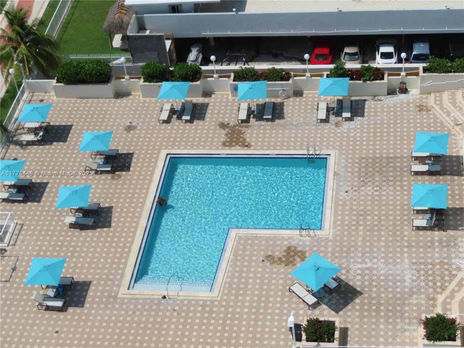 Small Image of 5701 COLLINS AVE #919, Miami Beach Number 30