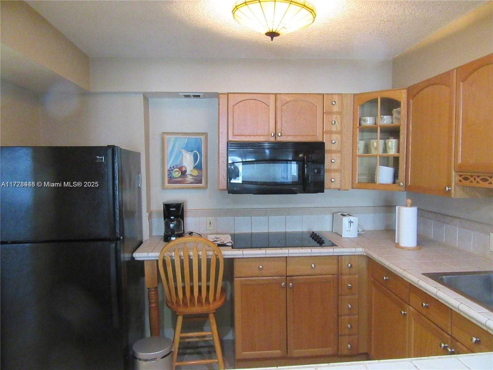 Small Image of 5701 COLLINS AVE #919, Miami Beach Number 7