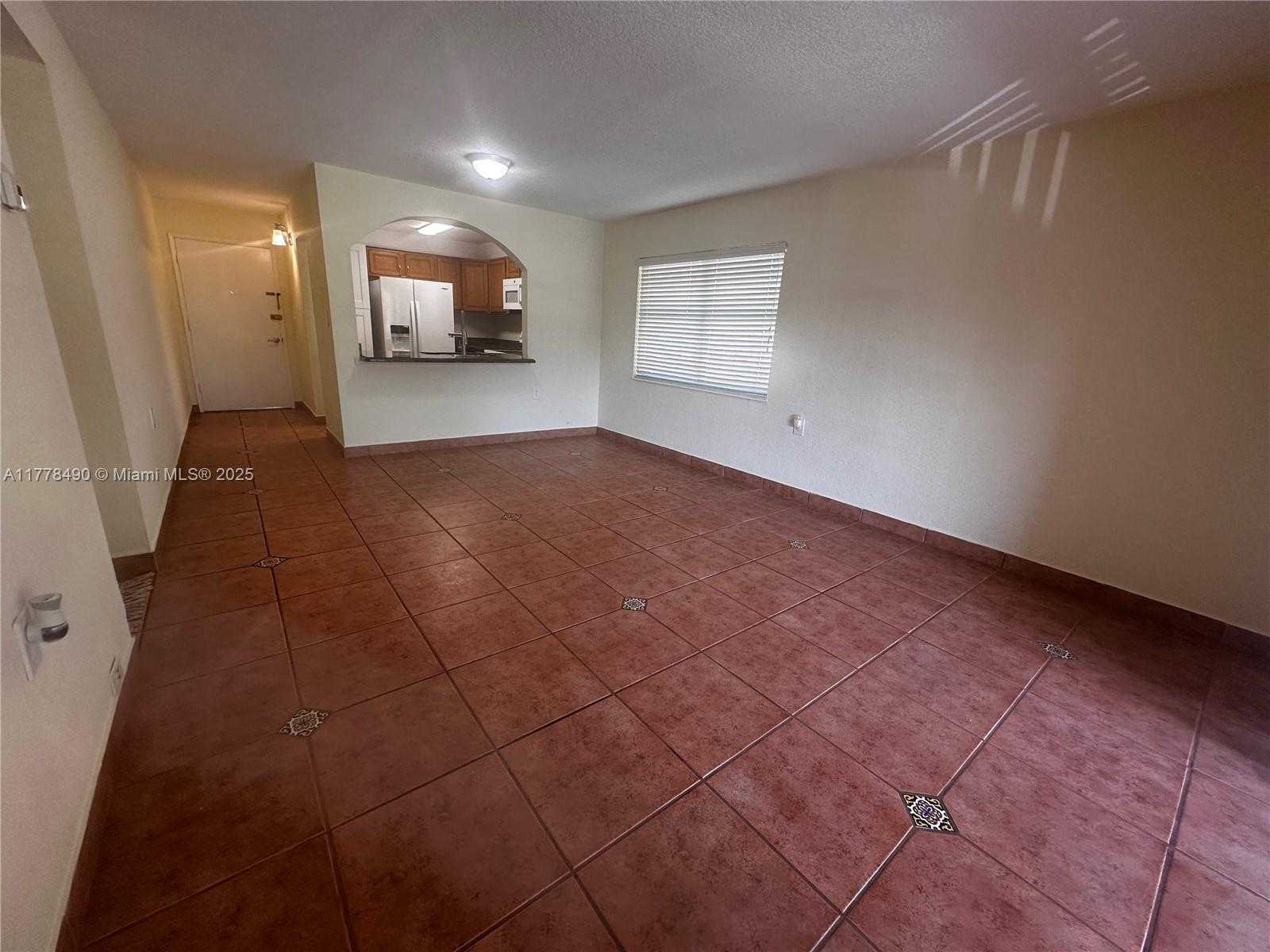 Small Image of 11229 SW 88th St, Miami, FL 33173, USA Number 17
