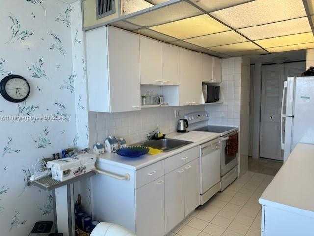 Small Image of 250 174TH ST #1820, Sunny Isles Beach Number 13