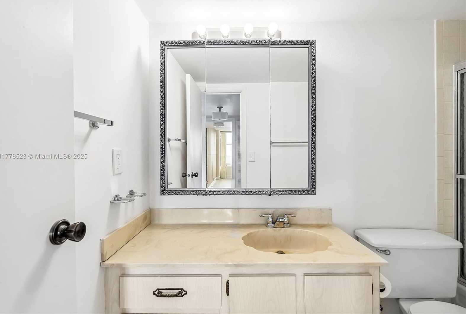 Small Image of 600 THREE ISLANDS BLVD #1708, Hallandale Beach Number 26