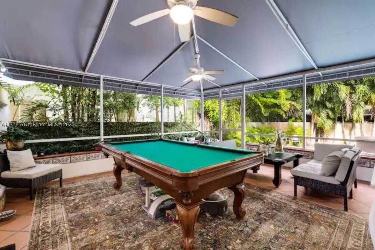 Small Image of 1725 TIGERTAIL AVE, Miami Number 17