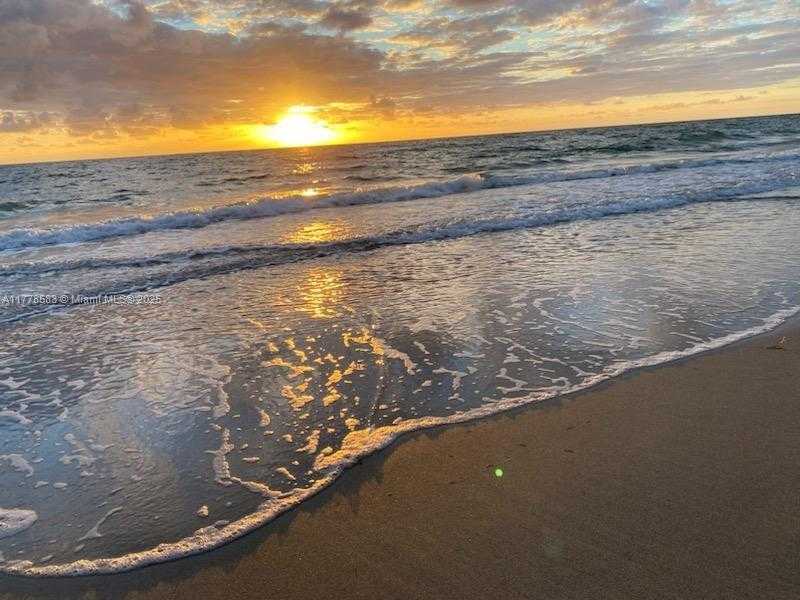 Small Image of 3180 SOUTH OCEAN DR #307, Hallandale Beach Number 17