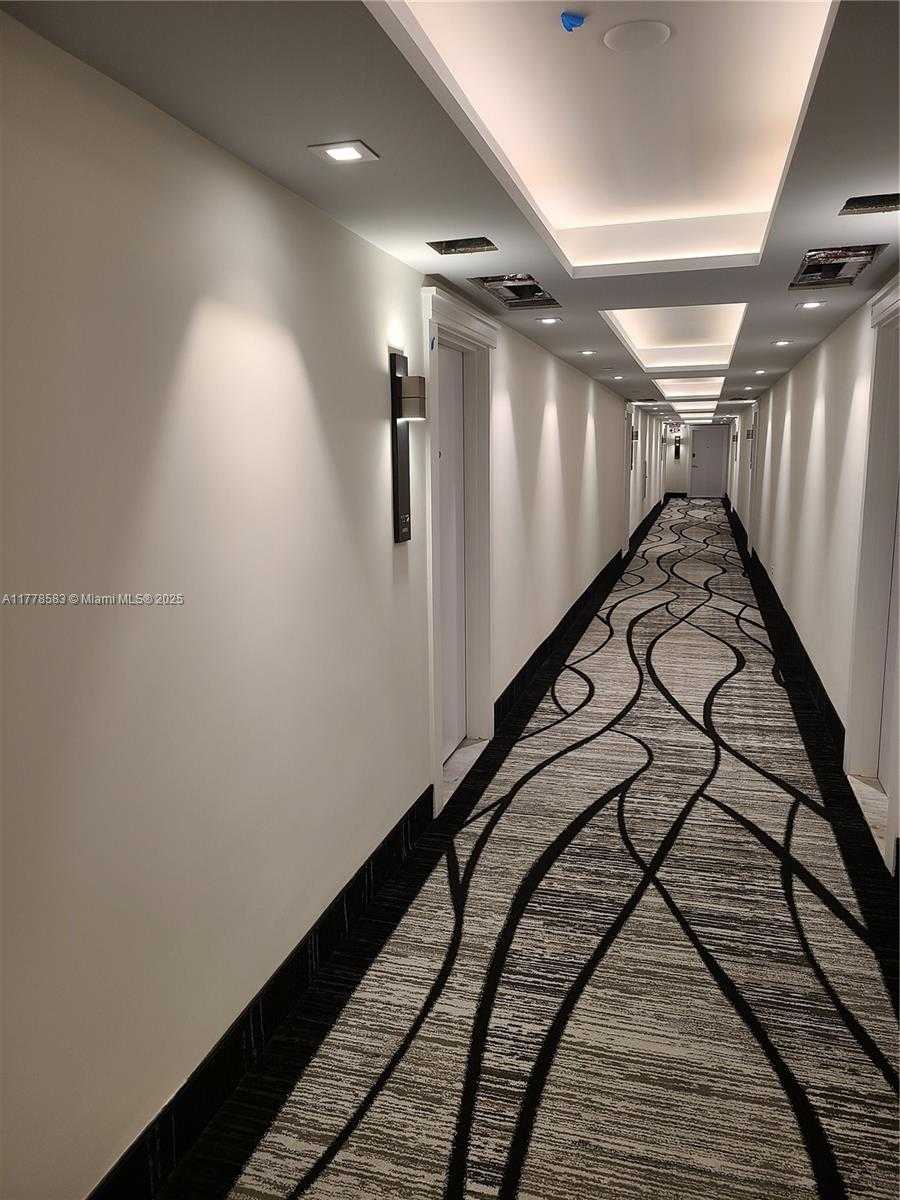 Small Image of 3180 SOUTH OCEAN DR #307, Hallandale Beach Number 20