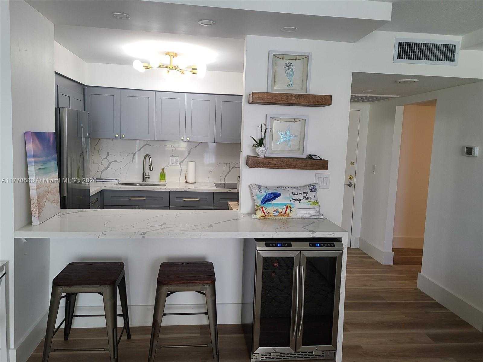 Small Image of 3180 SOUTH OCEAN DR #307, Hallandale Beach Number 5
