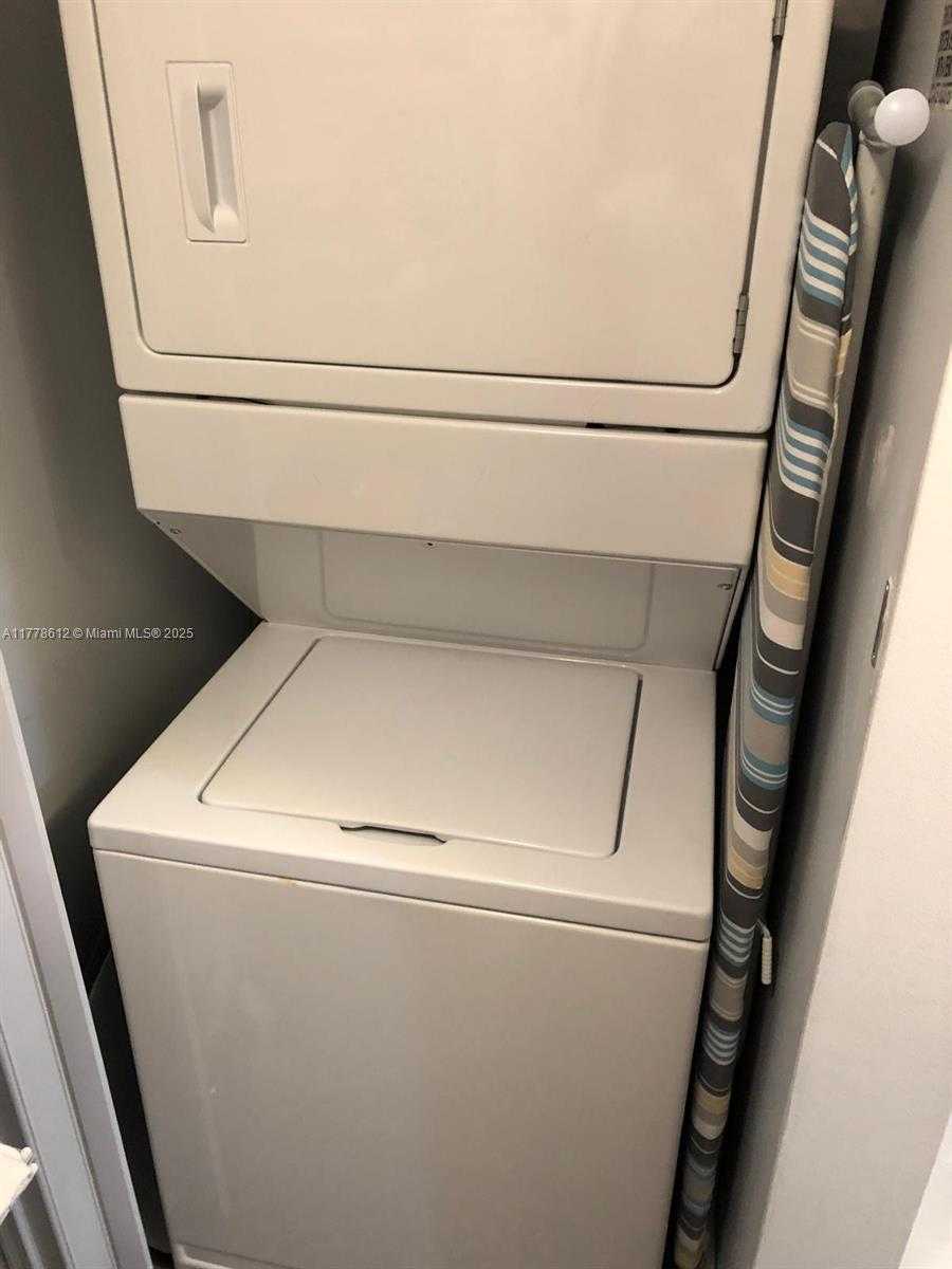 Imagen de Pequeño Objeto