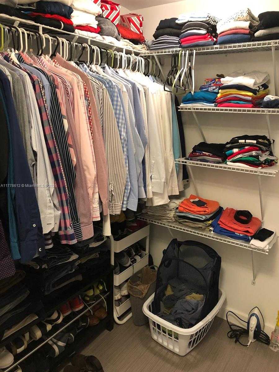 Imagen de Pequeño Objeto