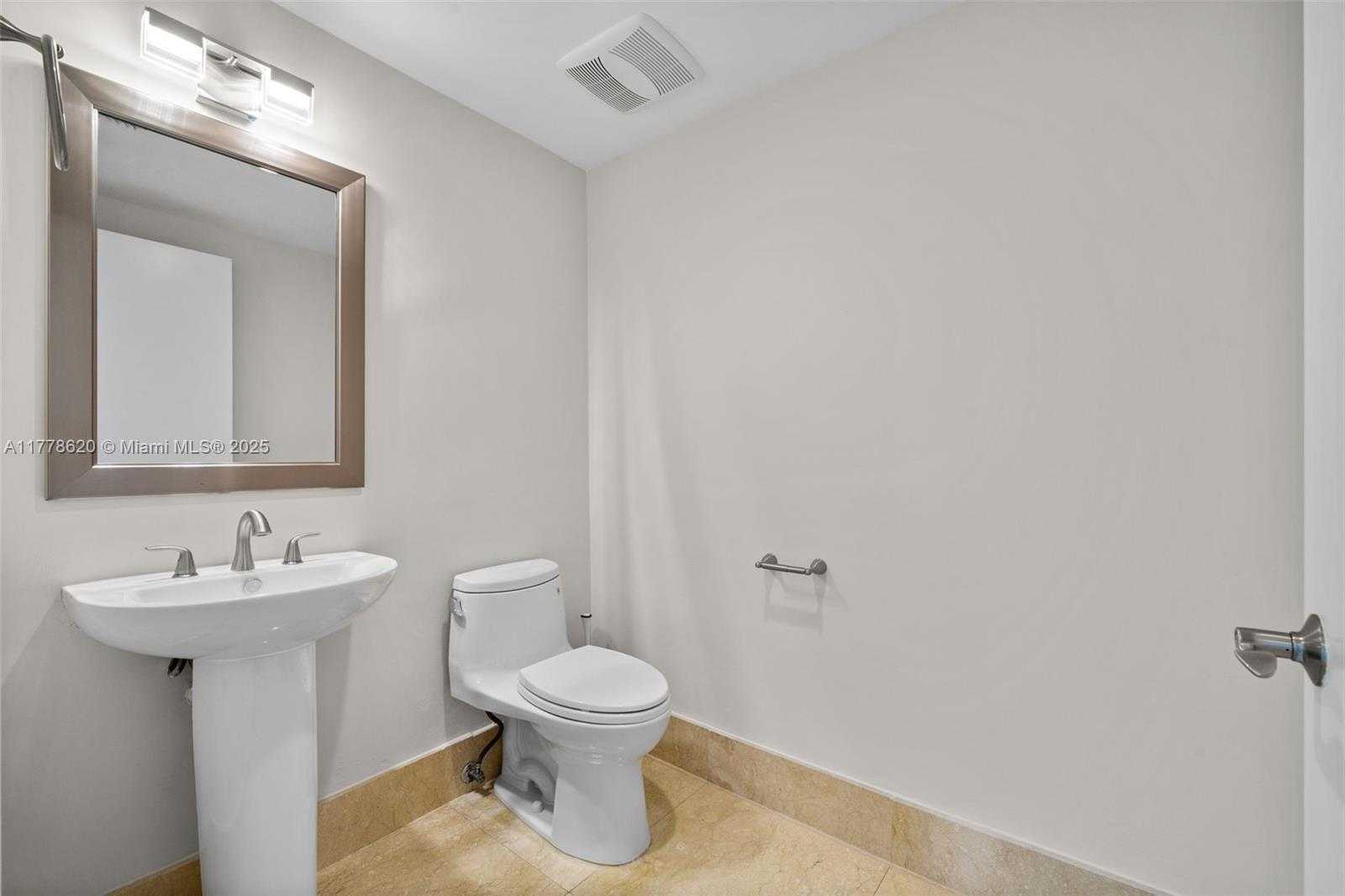 Small Image of 3301 NORTH EAST 183RD ST #1604, Aventura Number 24