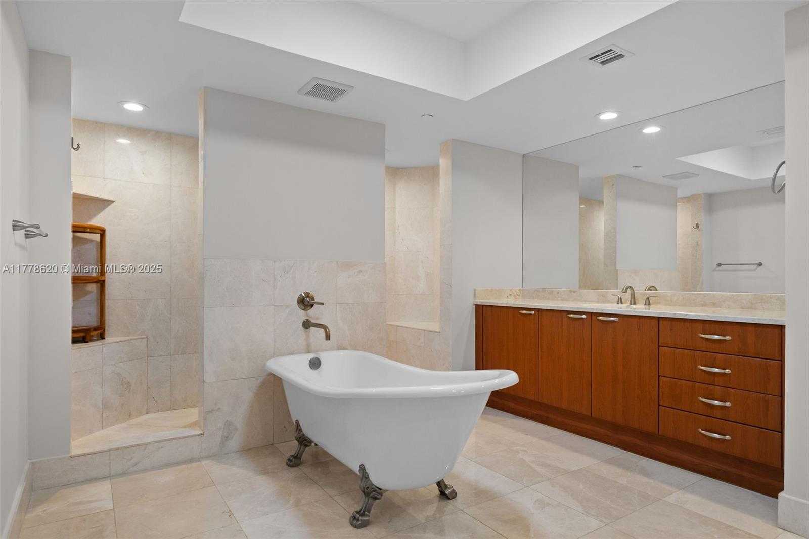 Small Image of 3301 NORTH EAST 183RD ST #1604, Aventura Number 38