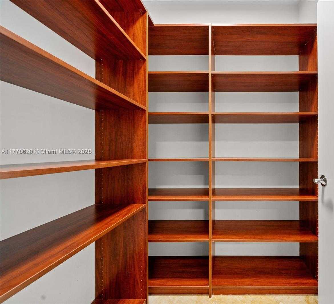 Small Image of 3301 NORTH EAST 183RD ST #1604, Aventura Number 43