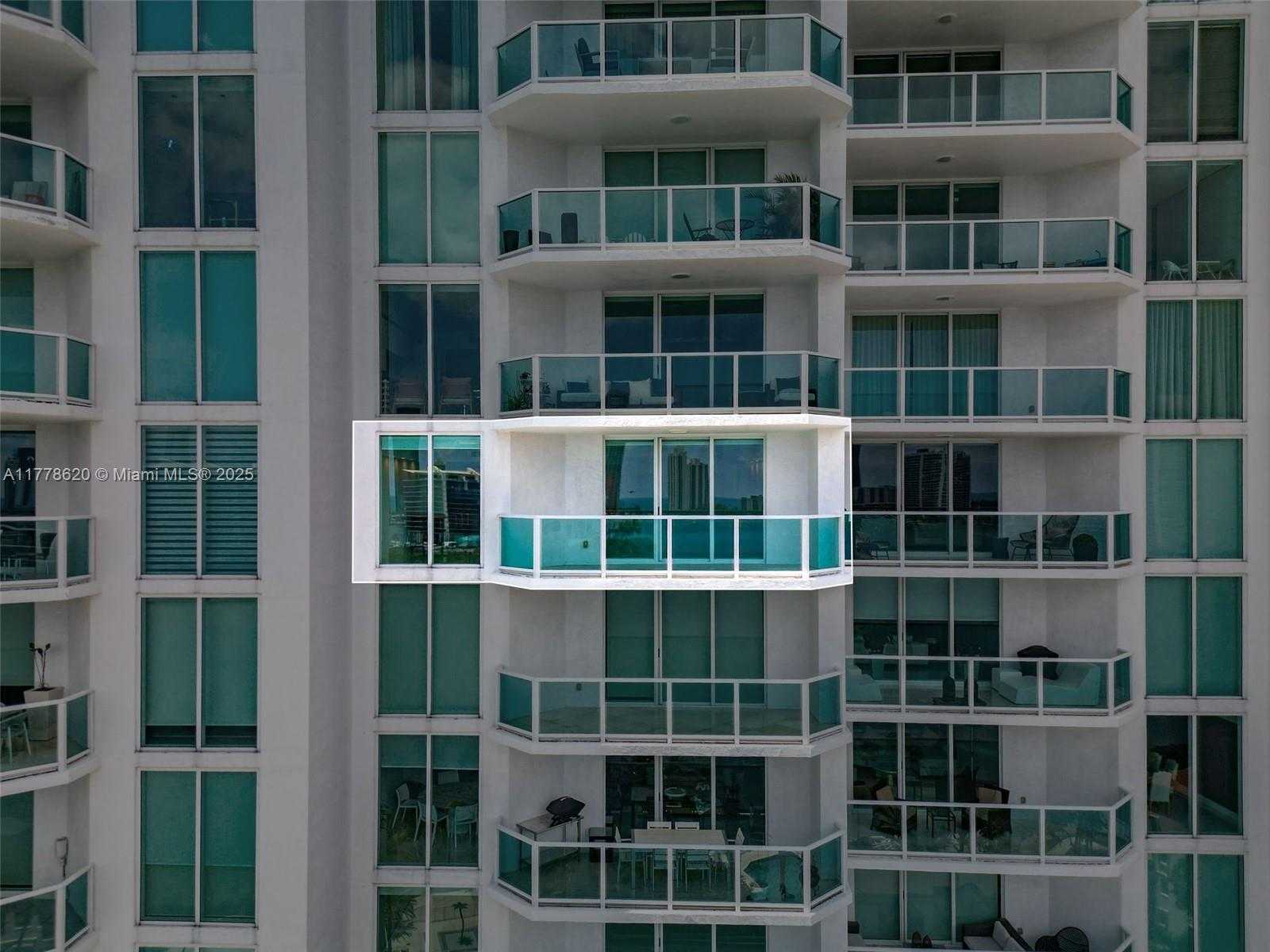 Small Image of 3301 NORTH EAST 183RD ST #1604, Aventura Number 53