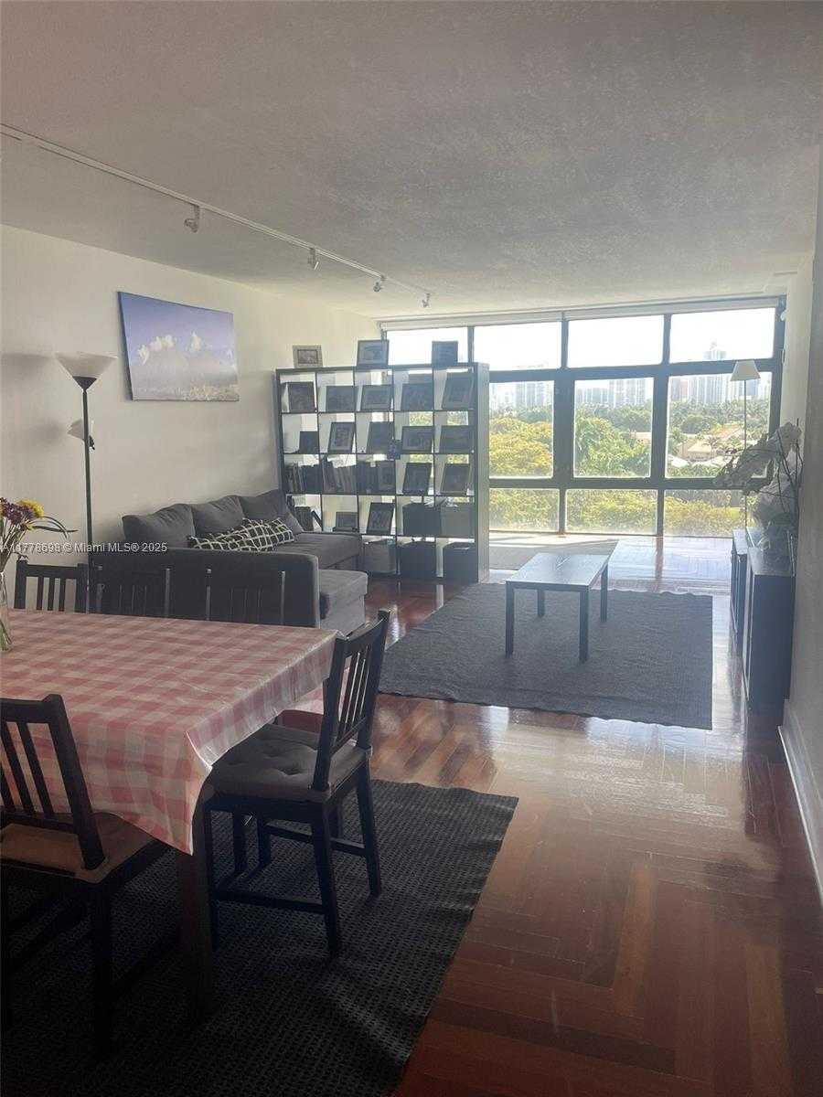Small Image of 3375 NORTH COUNTRY CLUB DR #706, Aventura Number 3