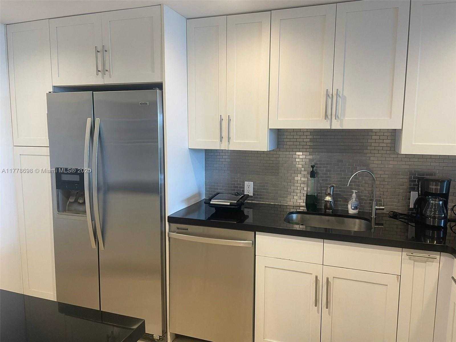 Small Image of 3375 NORTH COUNTRY CLUB DR #706, Aventura Number 6