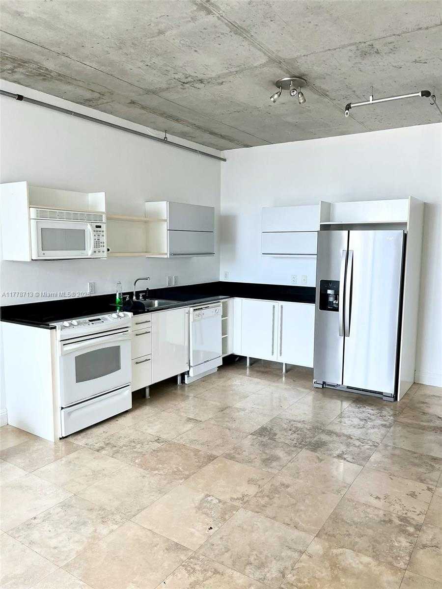 Small Image of 690 SOUTH WEST 1ST CT #2025, Miami Number 4