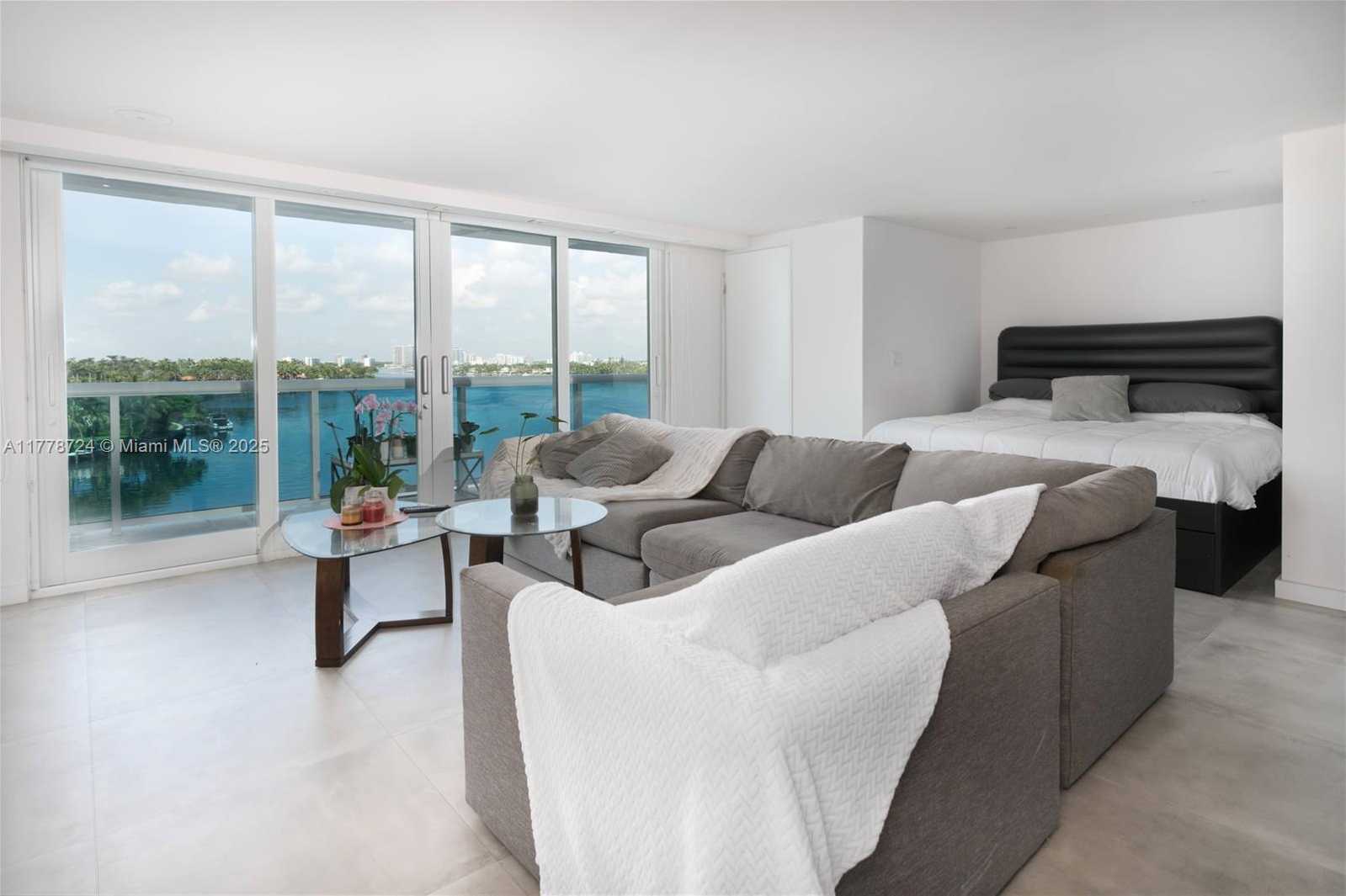 Small Image of 6770 INDIAN CREEK DR #7J, Miami Beach Number 4