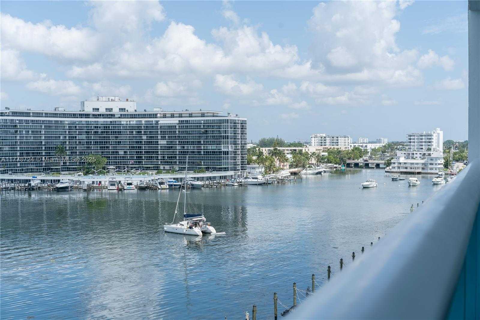 Small Image of 6770 INDIAN CREEK DR #7J, Miami Beach Number 7