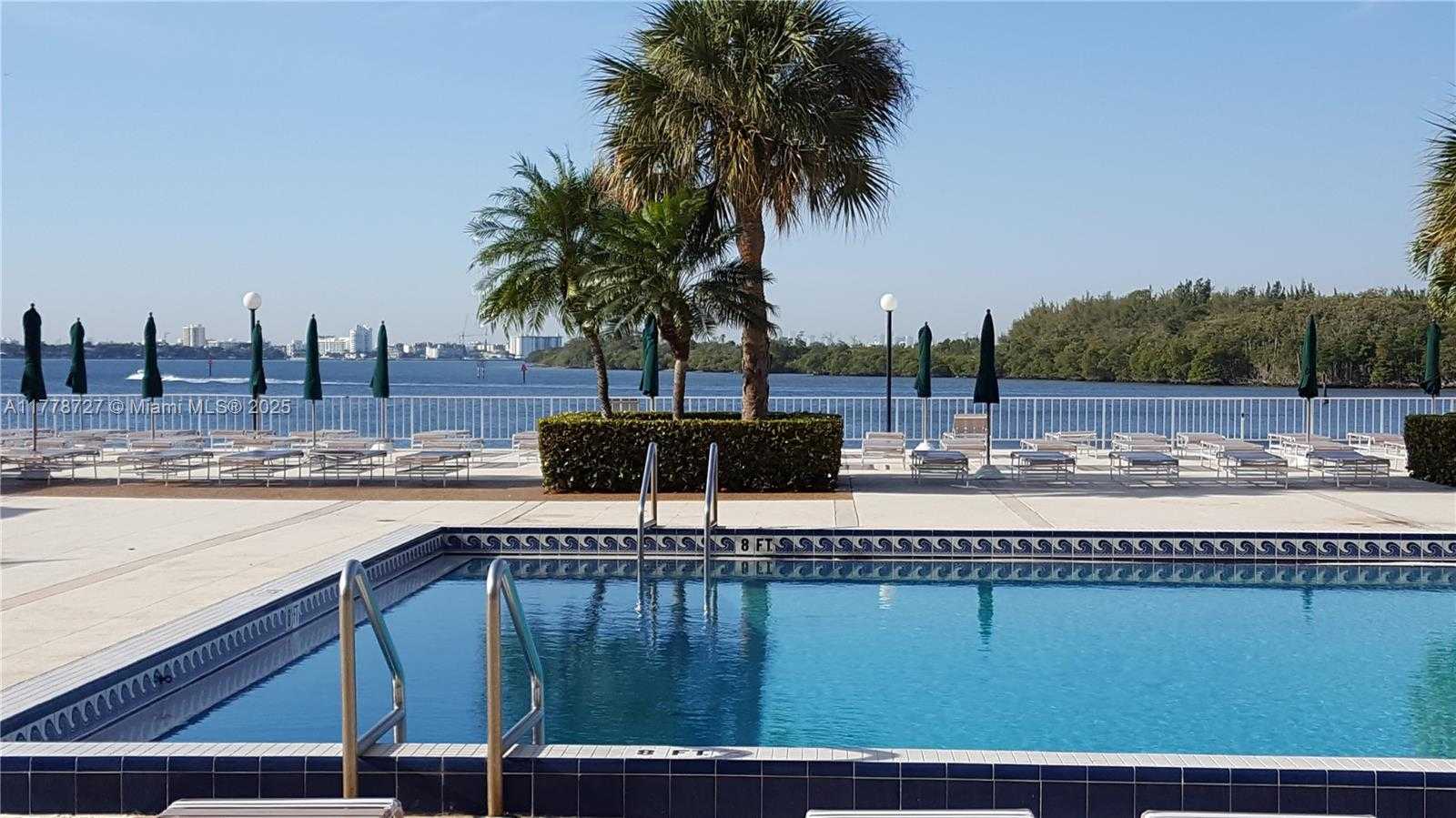 Small Image of 300 BAYVIEW DR #905, Sunny Isles Beach Number 18