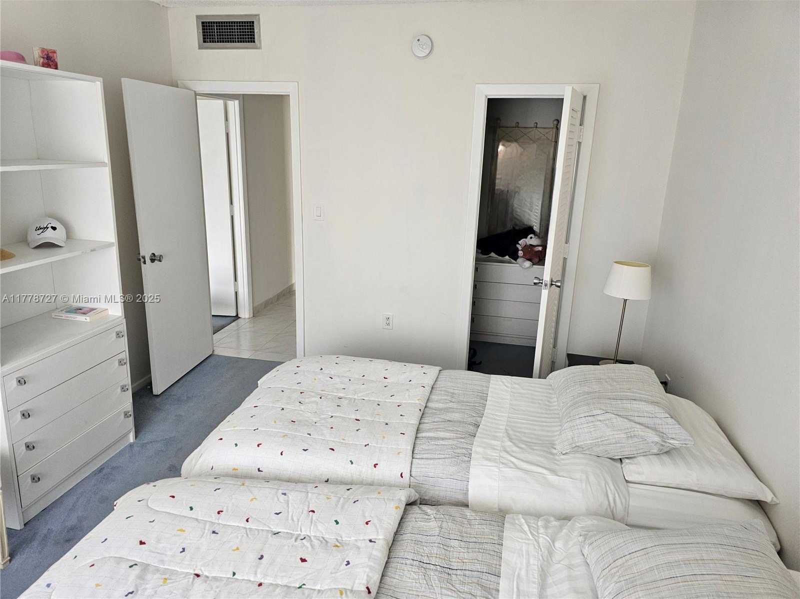 Small Image of 300 BAYVIEW DR #905, Sunny Isles Beach Number 9