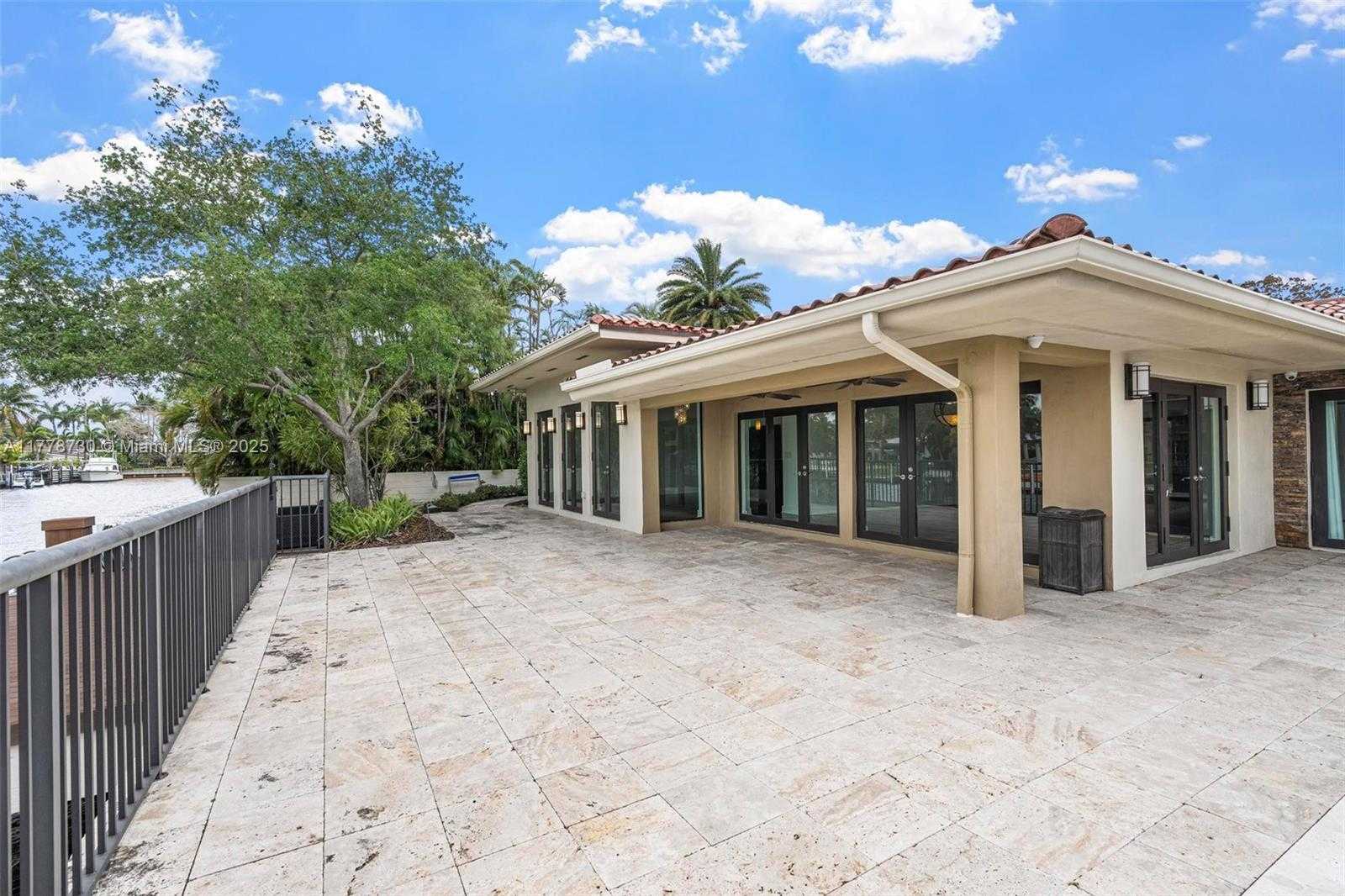 Small Image of 12605 CYPRUS RD, North Miami Number 45