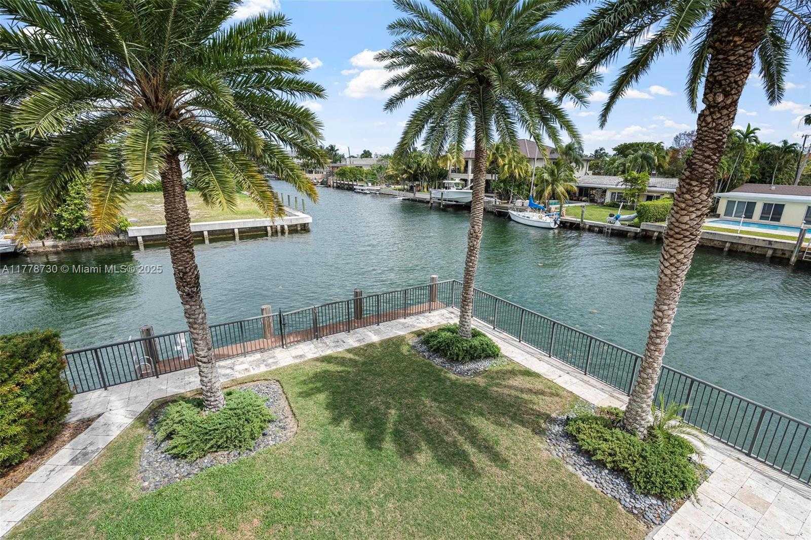 Small Image of 12605 CYPRUS RD, North Miami Number 53